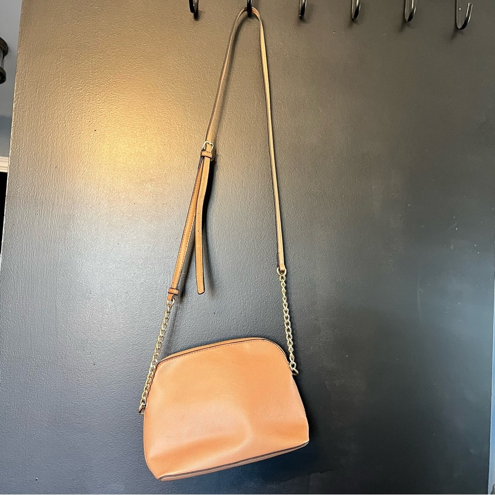 Kelly & Katie Tan Crossbody Bag with Gold Chain Accent and a very long strap